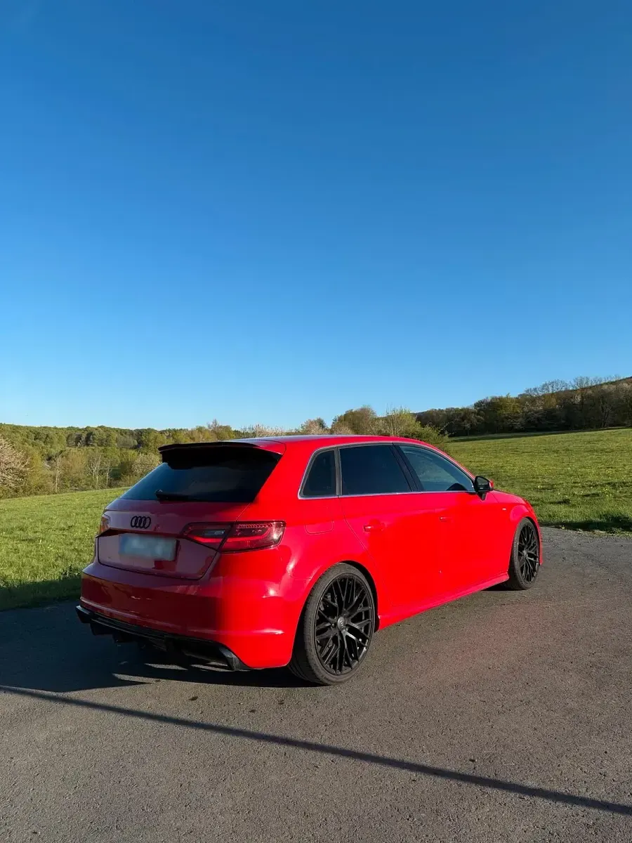 Gebraucht Audi A3 S-Line 180 PS (132 kW) 2014 Rot Limousine