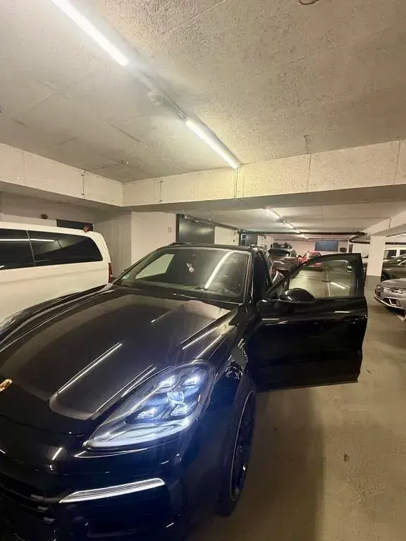 Gebraucht Porsche Cayenne 441 PS (324 kW) 2019 Schwarz SUV
