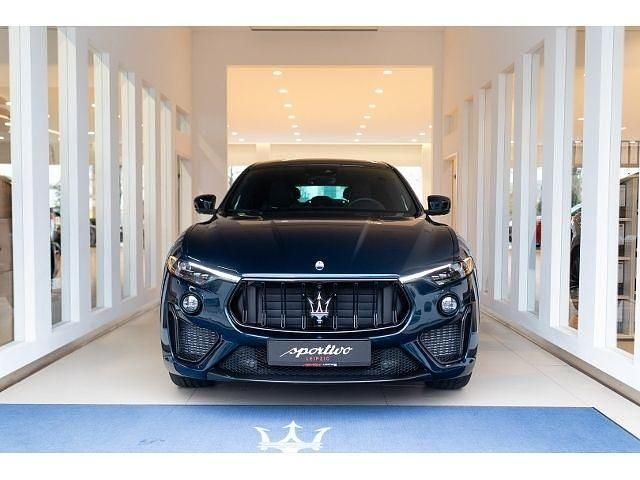 Blu royale Neu 2025 Maserati Levante SUV | 194.888 € - Bild 1/4