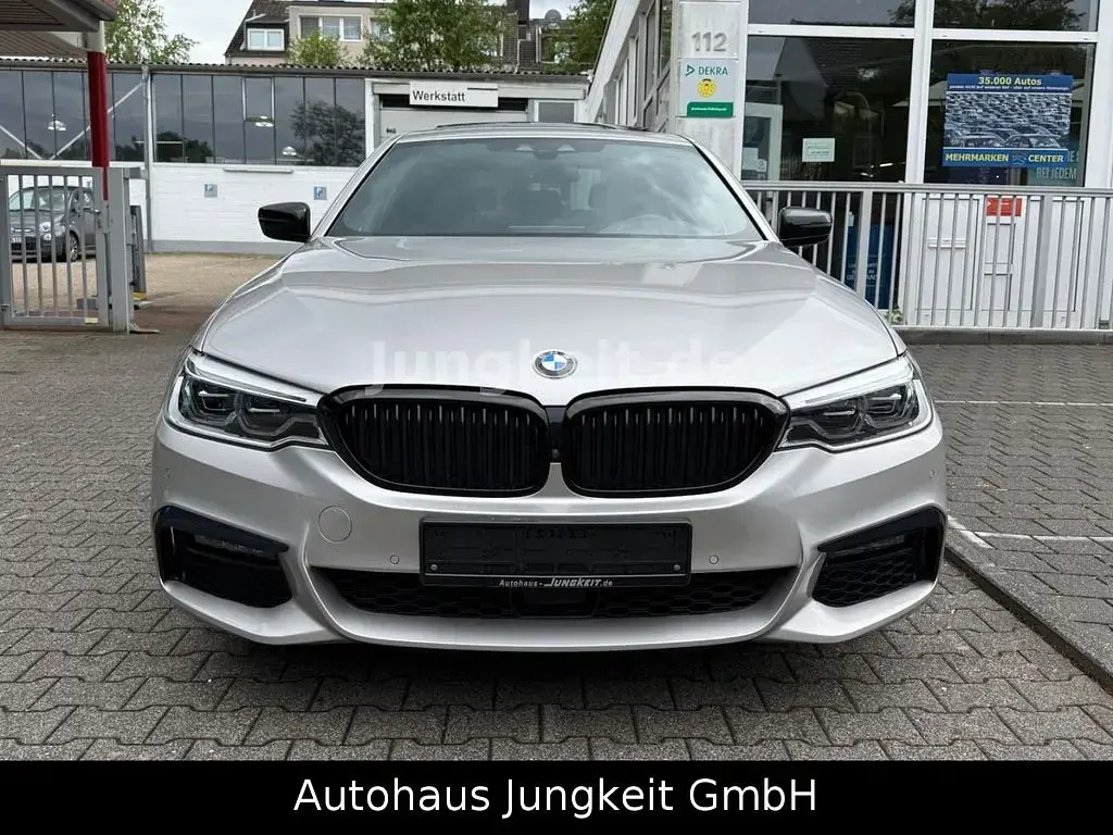 Gebraucht BMW 530e M Sport 252 PS (185 kW) 2018 Silber Limousine