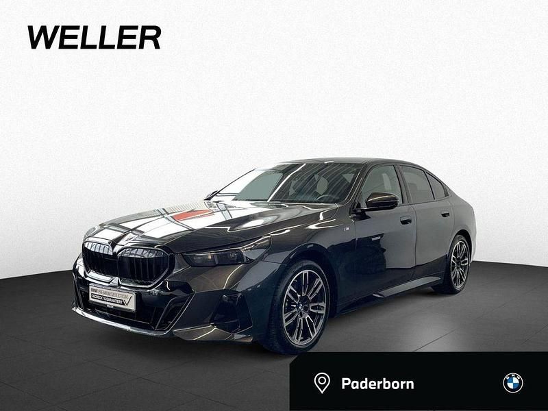 Sophistograu (grau) Gebraucht 2024 BMW 520 M Sport Limousine | 52.800 € (Etwas zu teuer) - Bild 1/4