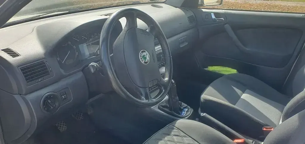 Używany Skoda Octavia 116 KM (85 kW) 2003 Srebrny Kombi