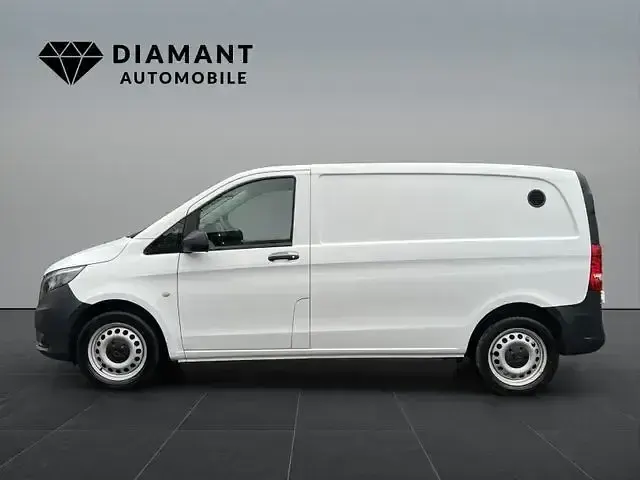Gebraucht Mercedes Vito 163 PS (119 kW) 2023 Weiß Van