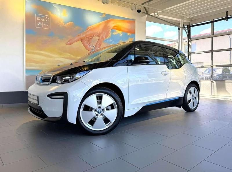 Weiß Gebraucht 2022 BMW i3 Kleinwagen | 19.720 € (Guter Preis) - Bild 1/4