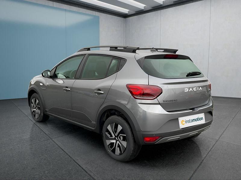 Ny Dacia Sandero Stepway 91 HK (66 kW) 2025 Grå Hatchback