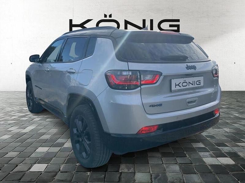 Gebraucht Jeep Compass 180 PS (132 kW) 2022 Silber SUV