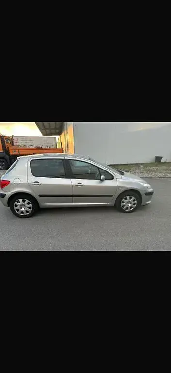 Gebraucht Peugeot 307 109 PS (80 kW) 2005 Grau Limousine
