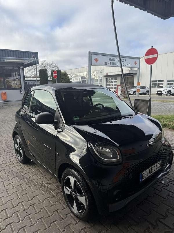 Schwarz Gebraucht 2021 Smart ForTwo Coupé Kleinwagen | 8.500 € (Fairer Preis) - Bild 1/4