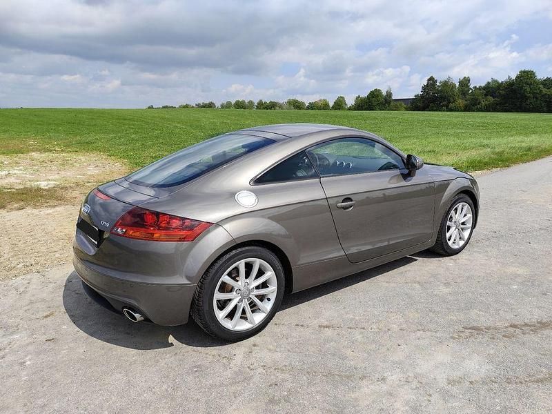 Gebraucht Audi TT Sport 211 PS (155 kW) 2011 Grau Coupé