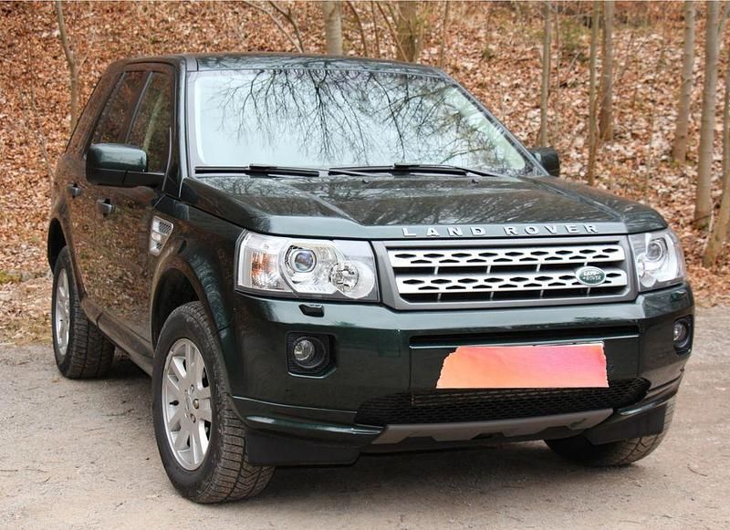 Grün Gebraucht 2011 Land Rover Freelander 2 SE SUV | 9.300 € (Fairer Preis) - Bild 1/4
