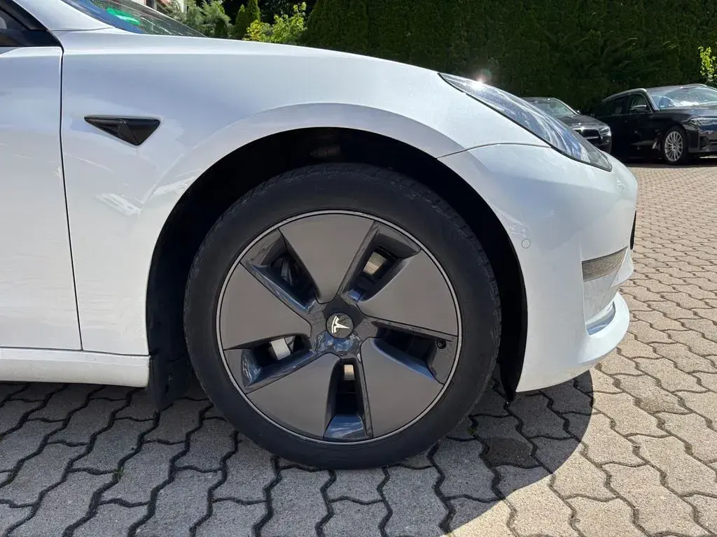 Gebraucht Tesla Model 3 Long Range AWD 366 kW (498 PS) 2022 Weiß Limousine