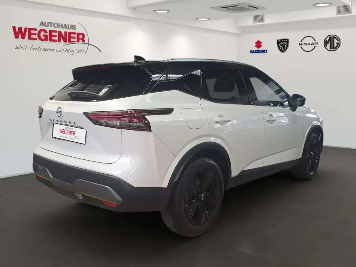 Gebraucht Nissan Qashqai Tekna+ 158 PS (116 kW) 2022 Weiß SUV