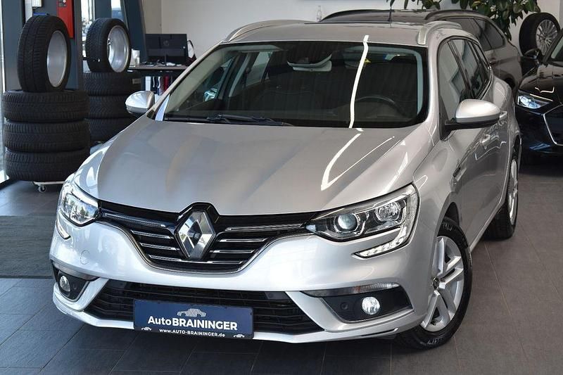 Silber Gebraucht 2019 Renault Mégane IV Business Limousine | 12.980 € (Fairer Preis) - Bild 1/4