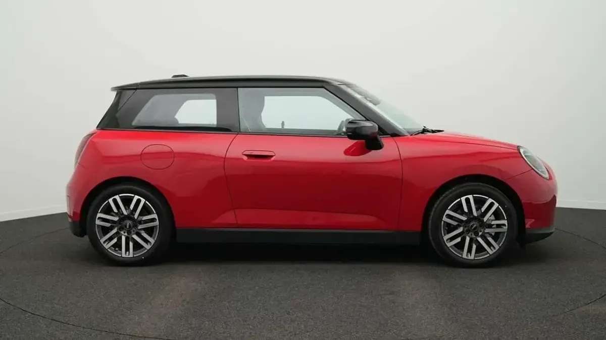 Gebraucht Mini Cooper Classic 135 kW (184 PS) 2025 Rot Kleinwagen