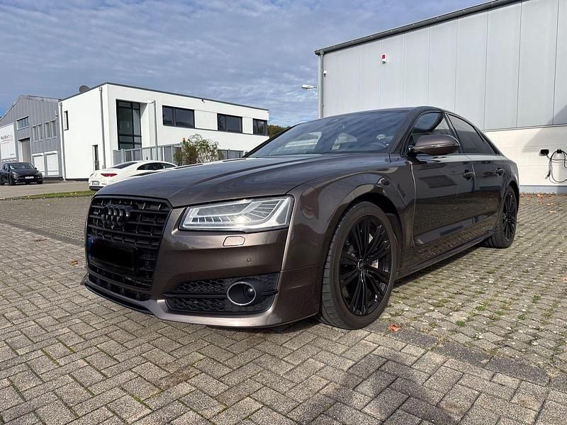 Gebraucht Audi A8 Ambiente 385 PS (283 kW) 2015 Braun Limousine