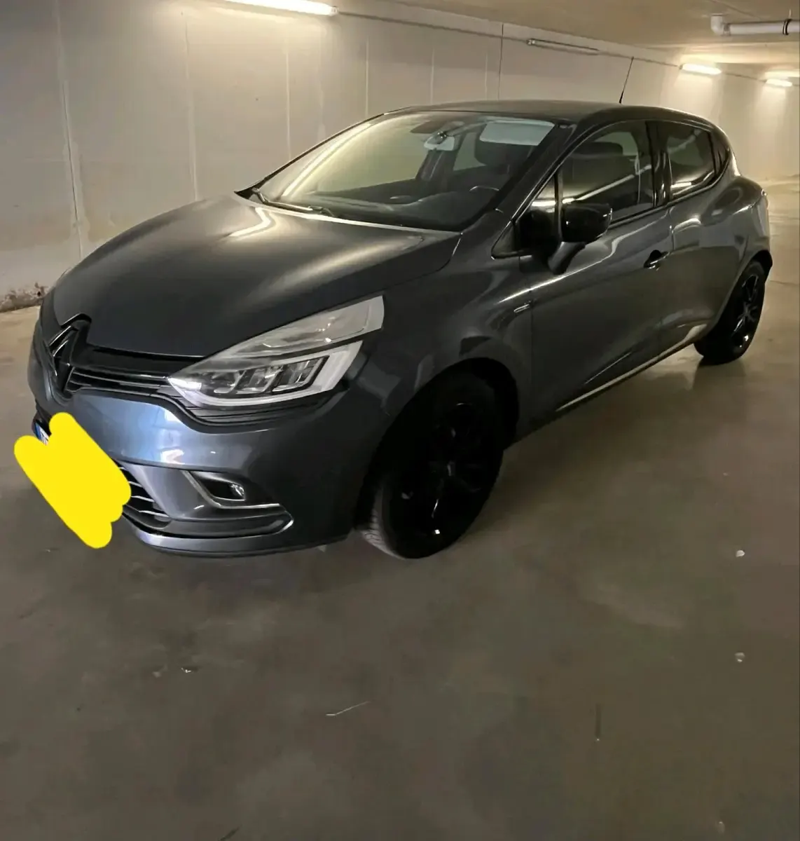 Gebraucht Renault Clio 118 PS (86 kW) 2016 Andere farben Kleinwagen