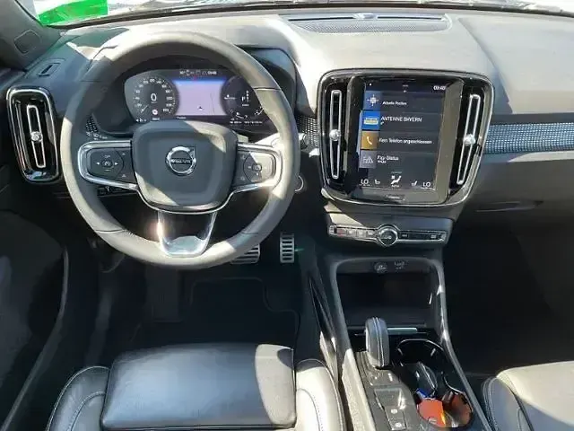 Gebraucht Volvo XC40 R-Design 261 PS (191 kW) 2022 Black stone SUV