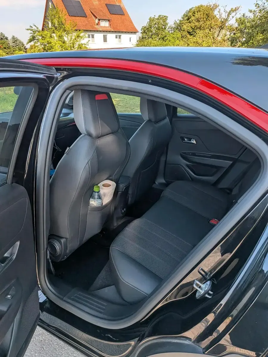 Gebraucht Opel Manta 95 kW (130 PS) 2022 Schwarz SUV