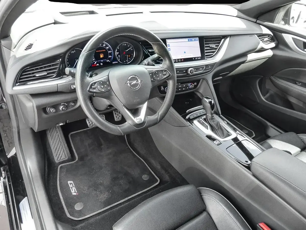 Gebraucht Opel Insignia Sport 230 PS (169 kW) 2020 Manufacturer Kombi