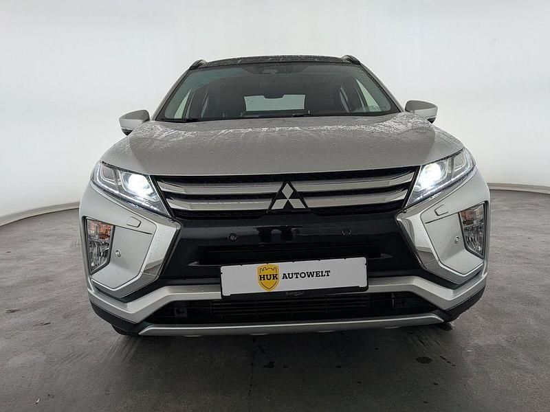 Second-hand Mitsubishi Eclipse Top 163 CP (119 kW) 2018 Argintiu SUV