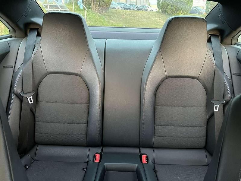 Gebraucht Mercedes E220 Avantgarde 170 PS (125 kW) 2011 Coupé