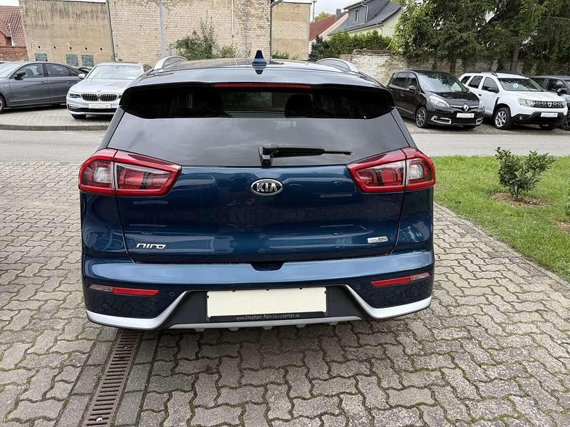 Gebraucht Kia Niro Spirit 105 PS (77 kW) 2018 Ozeanblau met. SUV
