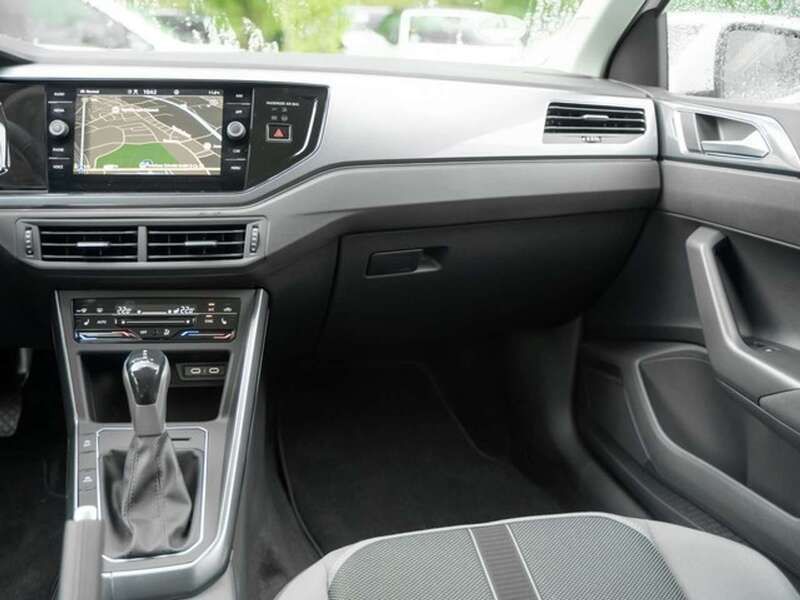 Gebraucht VW Polo Style 95 PS (69 kW) 2024 Pure white Limousine