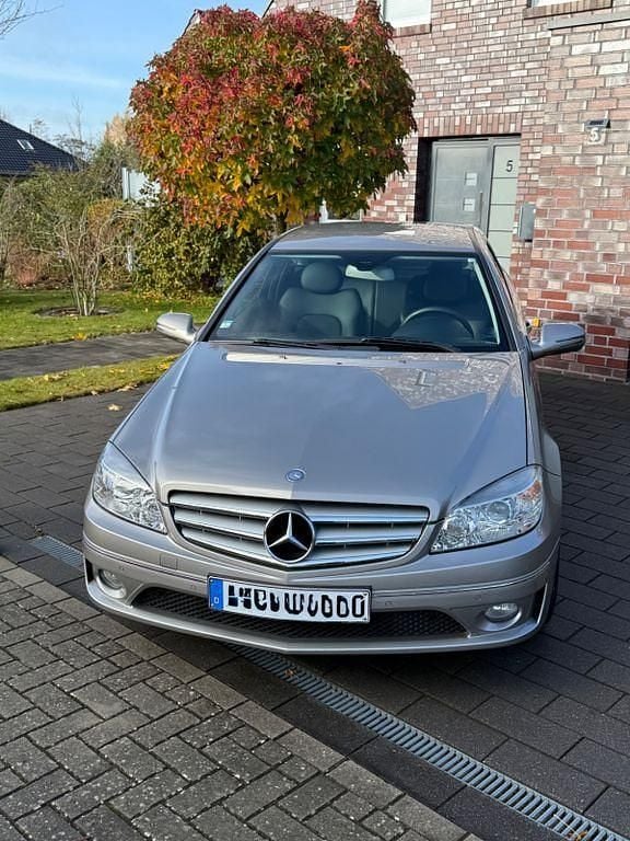 Grau Gebraucht 2009 Mercedes CLC180 Kleinwagen | 7.100 € (Guter Preis) - Bild 1/4