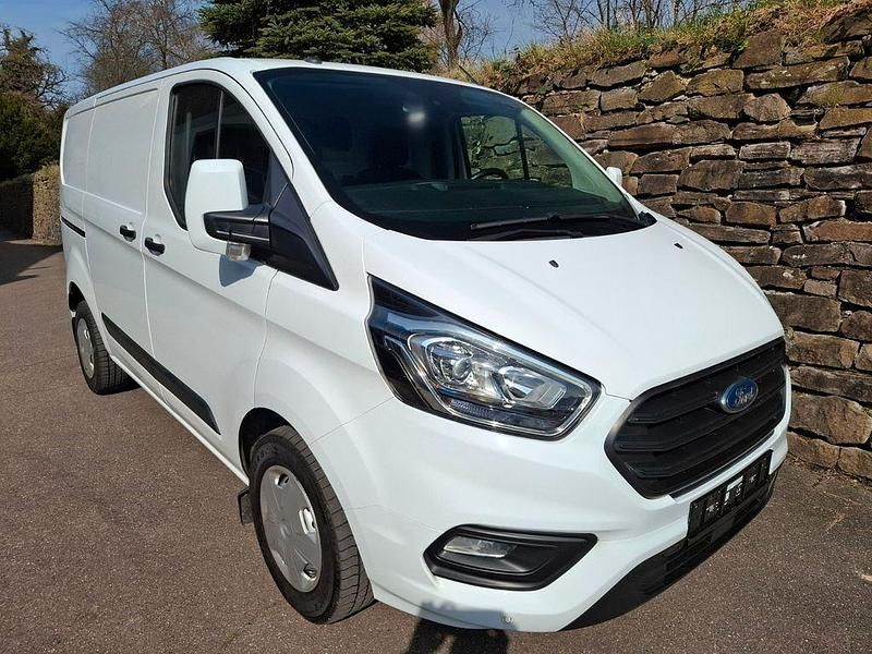 Gebraucht Ford Transit Custom Trend 131 PS (96 kW) 2019 Weiß Van / Kleinbus