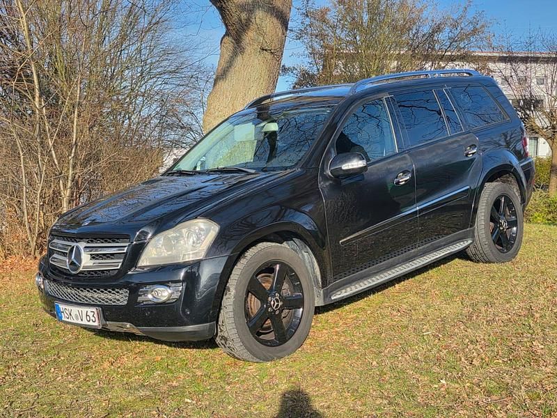 Gebraucht Mercedes GL420 305 PS (224 kW) 2008 Schwarz SUV
