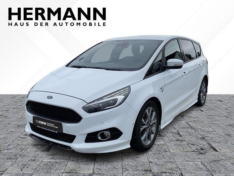 Frostweiß (weiß) Gebraucht 2018 Ford S-MAX ST-Line Van / Kleinbus | 17.799 € (Fairer Preis) - Bild 1/4