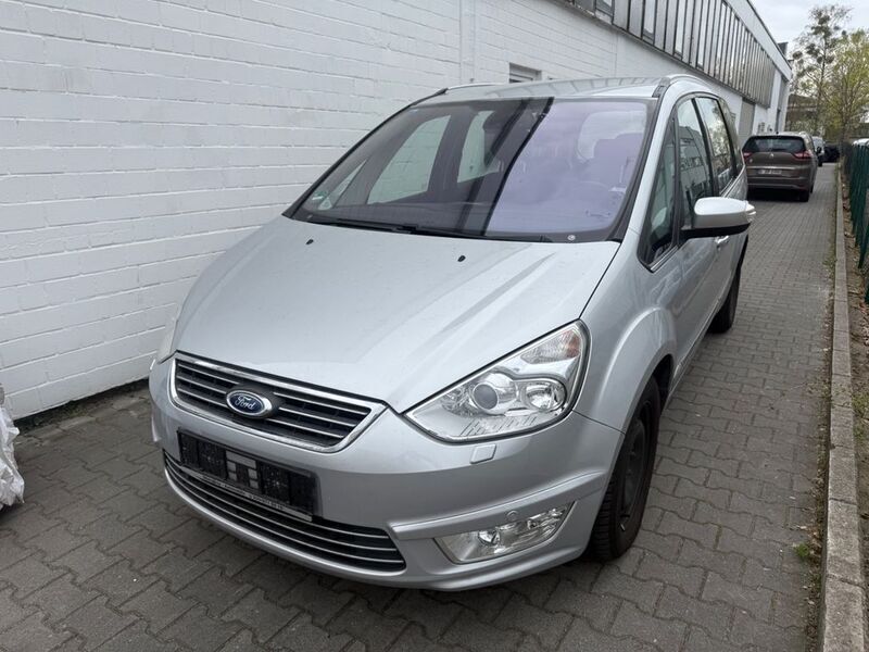 Silber Gebraucht 2010 Ford Galaxy Titanium Van / Kleinbus | 8.790 € (Fairer Preis) - Bild 1/4