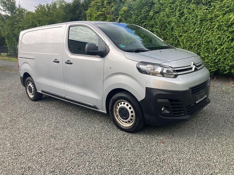 Silber Gebraucht 2019 Citroën Jumpy Van / Kleinbus | 10.490 € (Guter Preis) - Bild 1/4