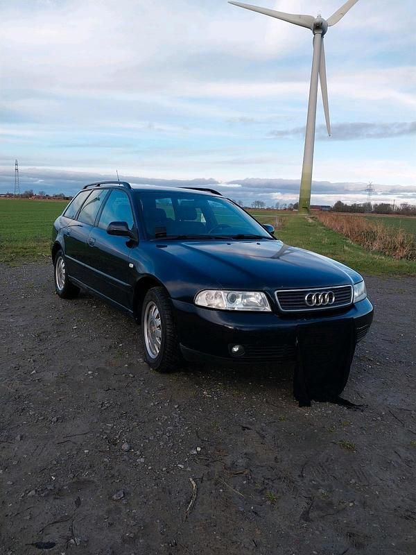 Gebraucht Audi A4 101 PS (74 kW) 1999 Blau Kombi