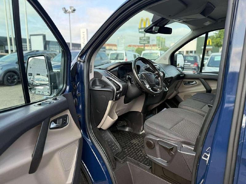 Gebraucht Ford Transit Custom Trend 170 PS (125 kW) 2017 Blazerblau Van / Kleinbus