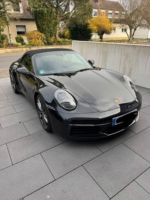 Schwarz Gebraucht 2021 Porsche 911 Carrera 4S Cabriolet Cabrio | 137.000 € (Etwas zu teuer) - Bild 1/4