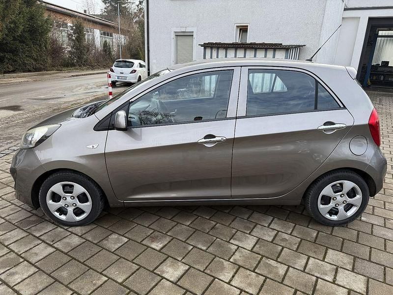 Gebraucht Kia Picanto Edition 7 69 PS (50 kW) 2011 Silber Kleinwagen