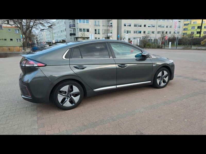 Grün Gebraucht 2021 Hyundai Ioniq Limousine | 19.800 € (Fairer Preis) - Bild 1/4