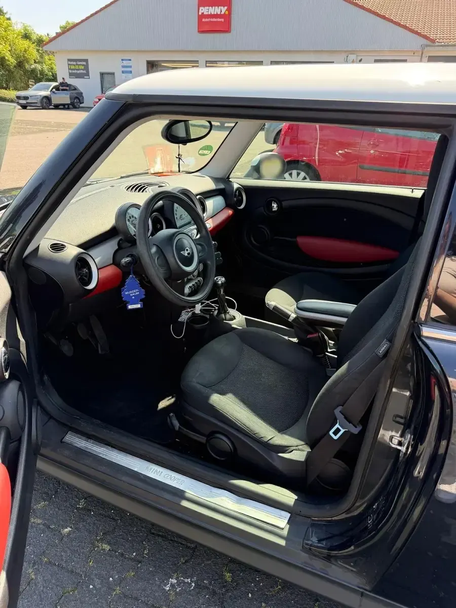 Gebraucht Mini Cooper 109 PS (80 kW) 2007 Schwarz Kleinwagen