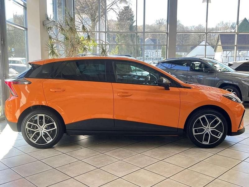 Neu MG MG4 EV 150 kW (204 PS) 2026 Fizzy orange Kleinwagen