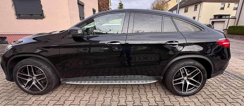 Gebraucht Mercedes GLE350 AMG line 258 PS (189 kW) 2016 Schwarz Coupé