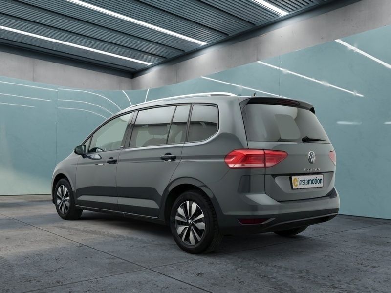 Gebraucht VW Touran S 150 PS (110 kW) 2024 Grau Van / Kleinbus
