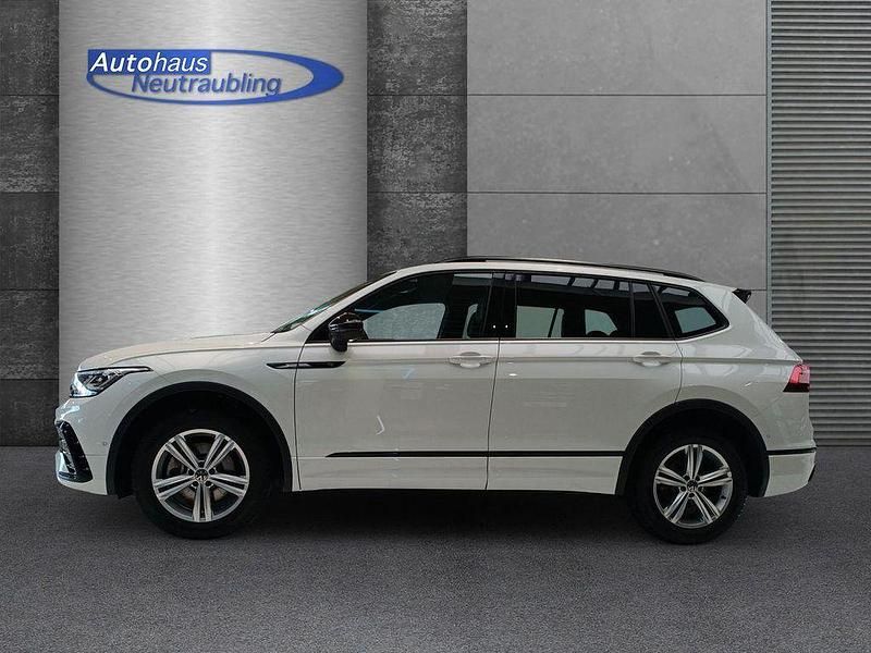 Gebraucht VW Tiguan Allspace R-line 190 PS (139 kW) 2024 Oryxweiß perlmutteffekt SUV