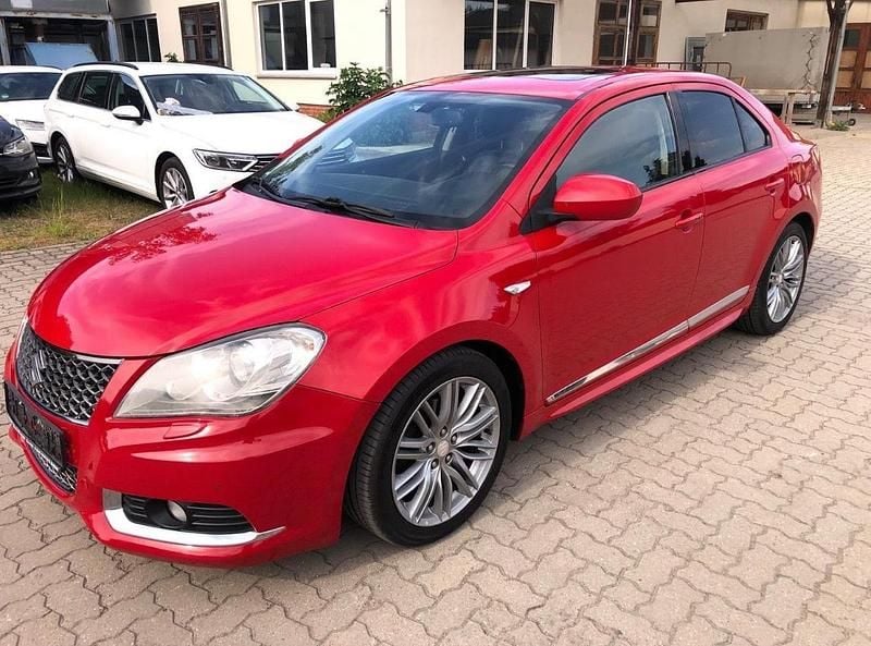 Rot Gebraucht 2012 Suzuki Kizashi Limousine | 9.000 € (Guter Preis) - Bild 1/4