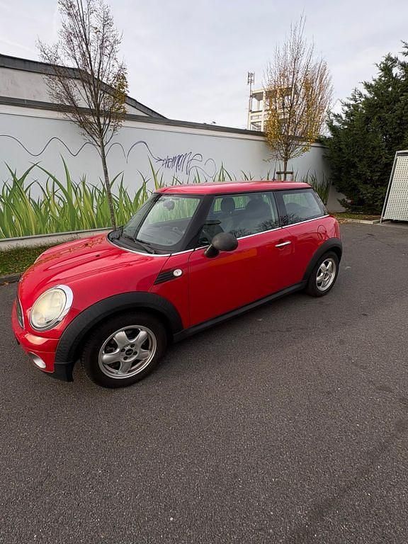 Rot Gebraucht 2010 Mini ONE Kleinwagen | 2.700 € (Guter Preis) - Bild 1/4