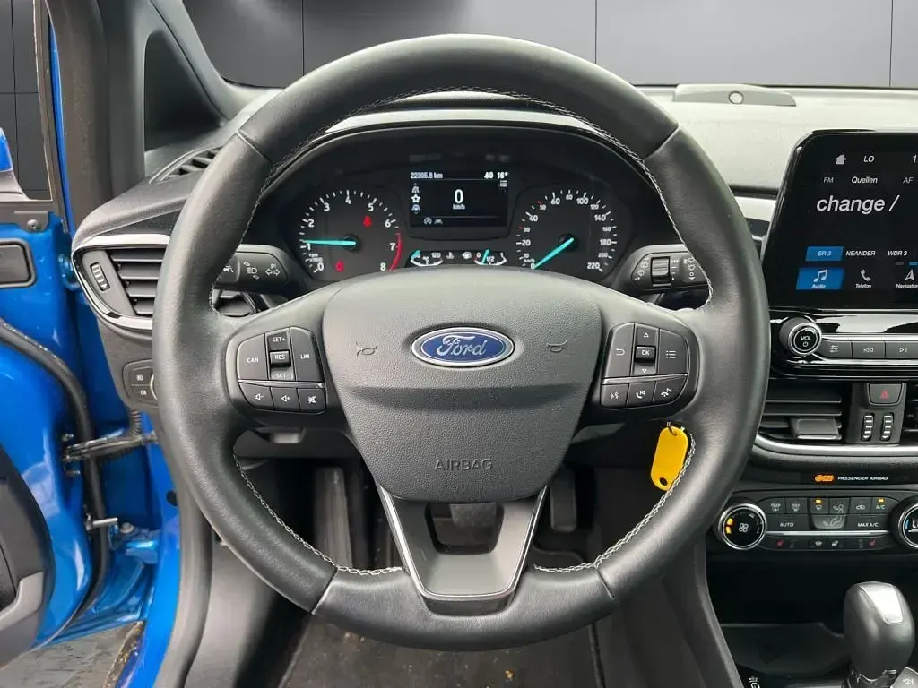 Gebraucht Ford Fiesta Active 101 PS (74 kW) 2019 Blau Kleinwagen