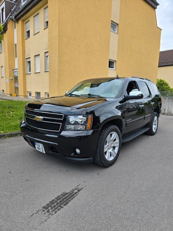 Schwarz Gebraucht 2009 Chevrolet Tahoe SUV | 21.500 € - Bild 1/4