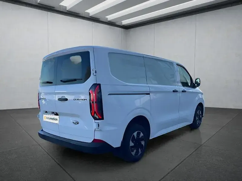 Gebraucht Ford Transit 160 kW (218 PS) 2025 Weiß Limousine