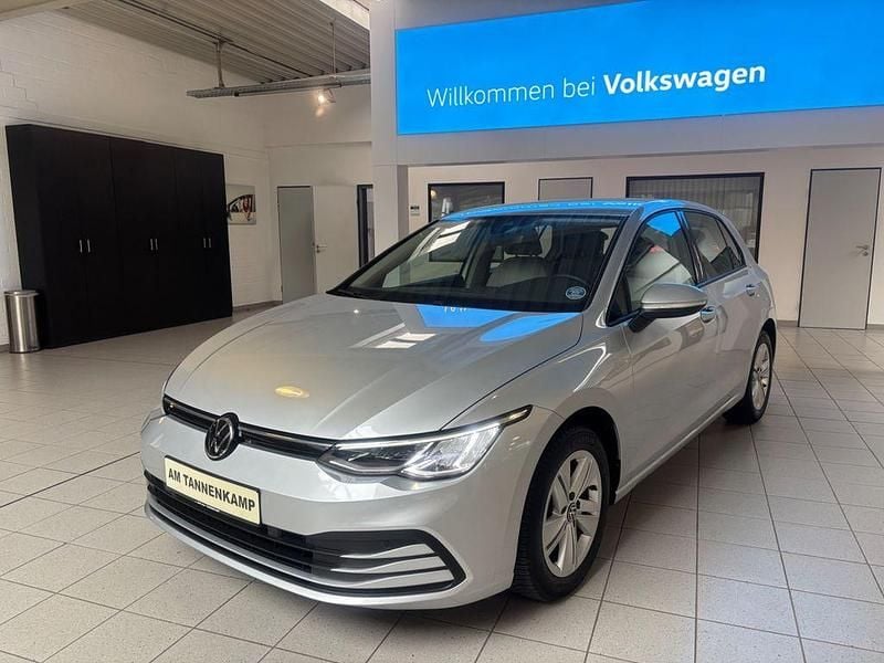 Silber Gebraucht 2022 VW Golf Limousine | 18.890 € (Guter Preis) - Bild 1/4