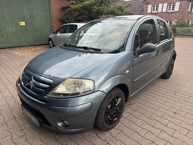 Grau Gebraucht 2007 Citroën C3 Kleinwagen | 1.599 € (Fairer Preis) - Bild 1/4